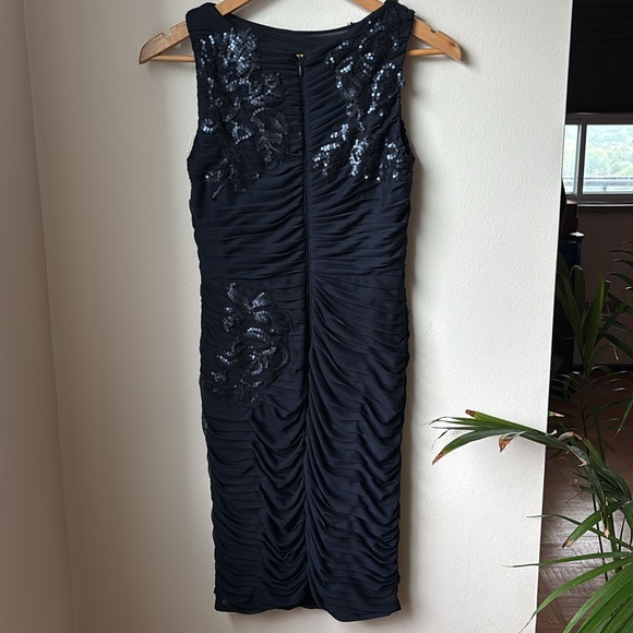 Adrianna Papell dress size 4 - Picture 3 of 7